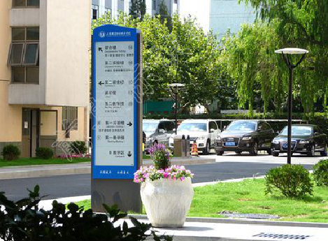 丹阳哪些因素影响宣传栏的制作？